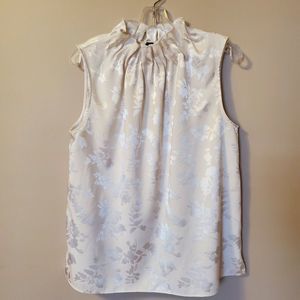Ann Taylor Factory Top Large White High Neck Sleeveless